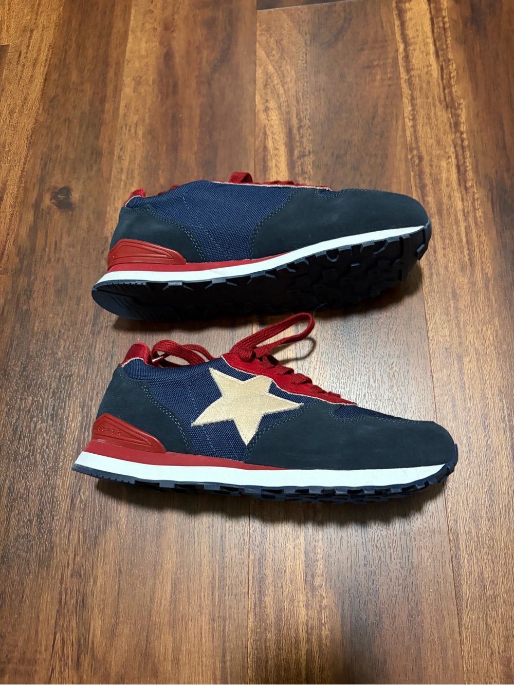 Women’s Ropers sneakers